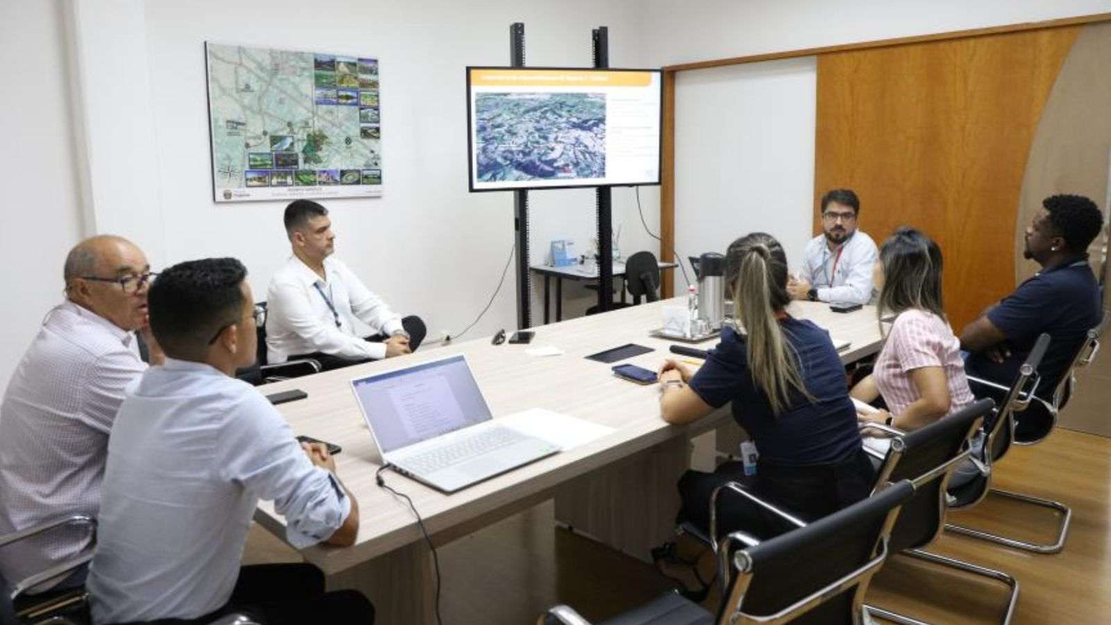 Reunião com as equipes da CPFL e Prefeitura de Itupeva.