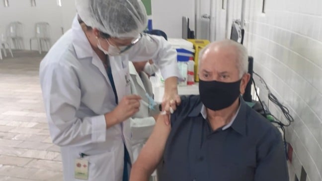Criador do Zé Gotinha é vacinado contra Covid19