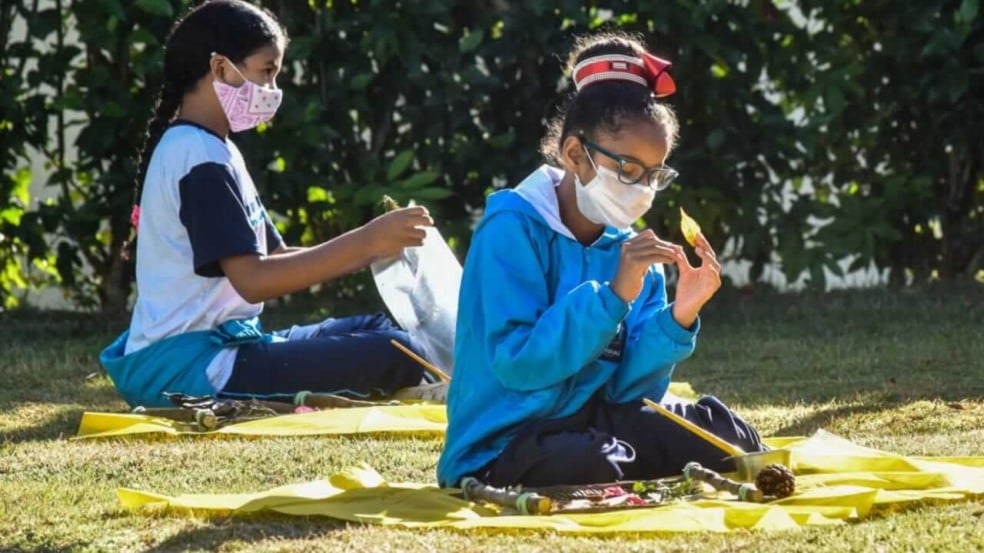 Aulas ao ar livre em EMEB de Jundiaí