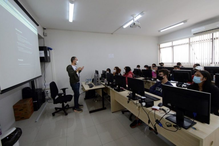 curso-da-UGADS-linguagem-de-programação-python-aula