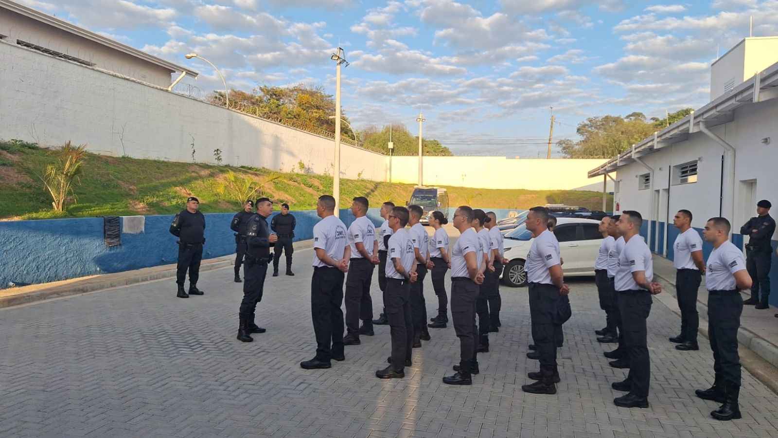 Treinamento de agentes.