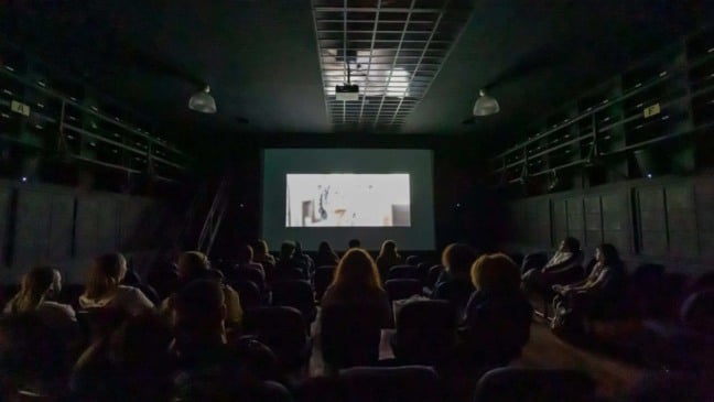 Sala de cinema.