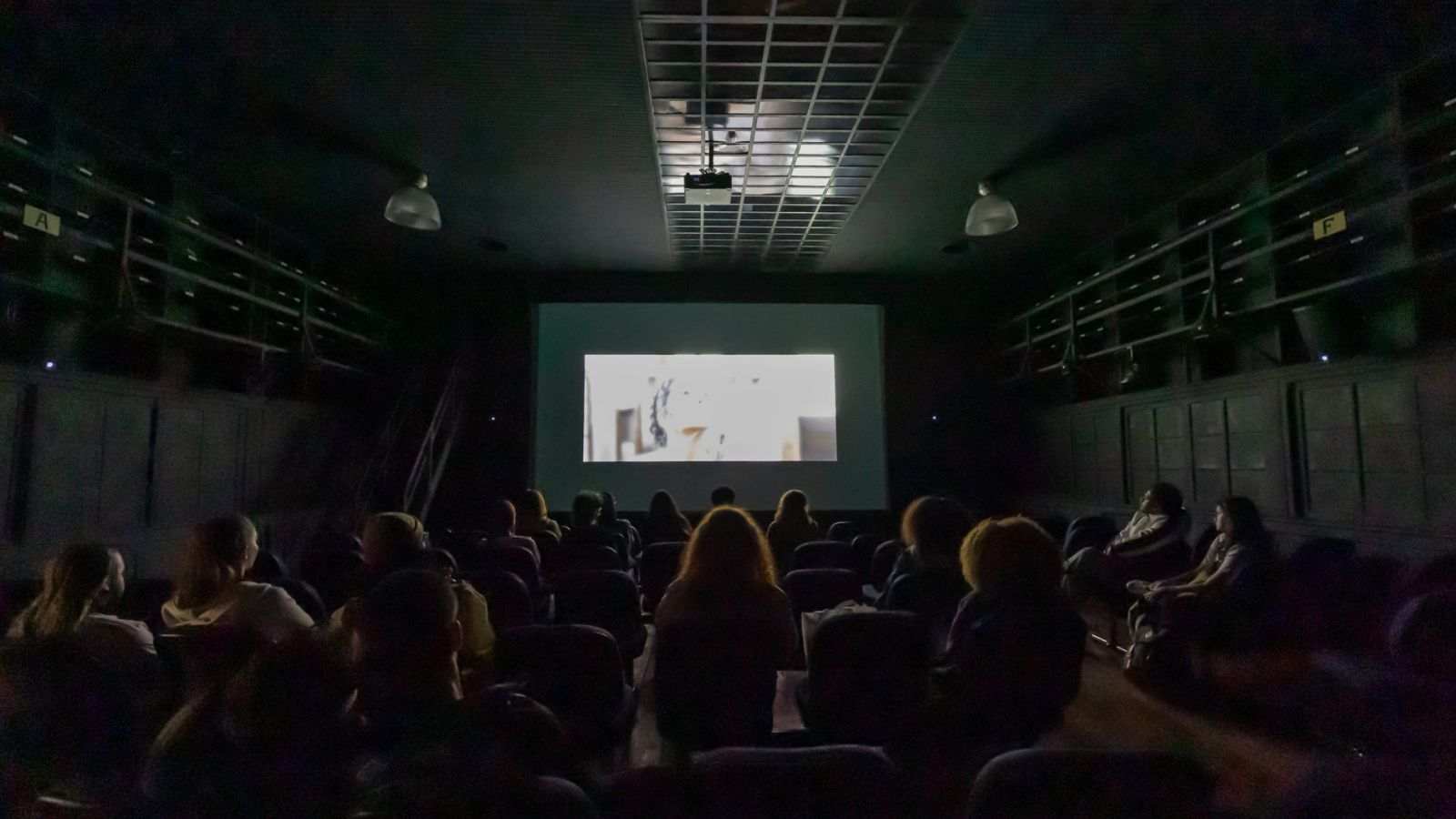 Sala de cinema.