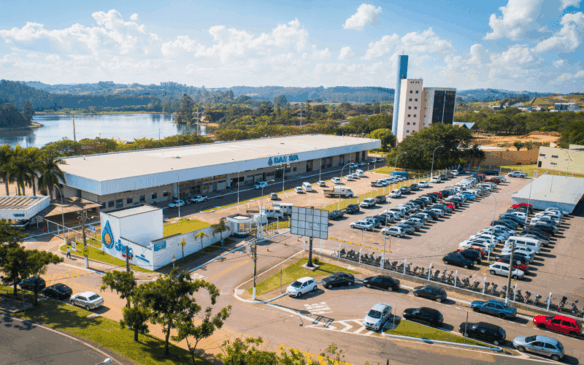 Fotografia da unidade administrativa da DAE com perspectiva vista de cima.