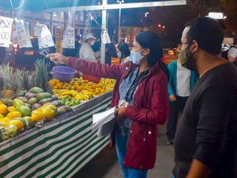 Educação de Jovens e Adultos acontece fora da sala de aula