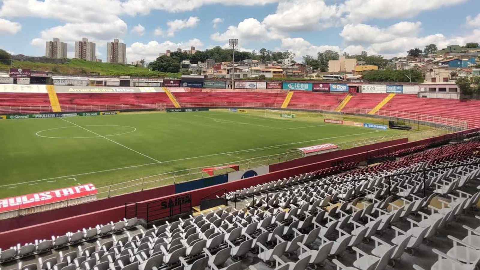 Estádio Dr. Jayme Cintra.