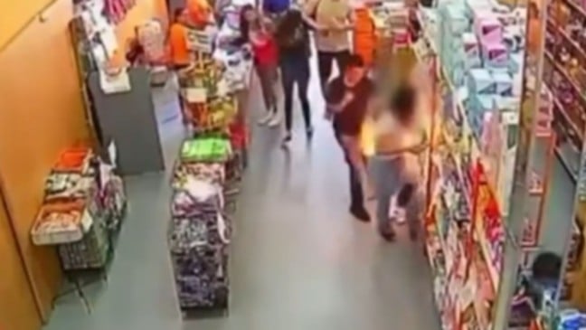 CELULAR EXPLODE NO BOLSO. CELULAR EXPLODE NO BOLSO.