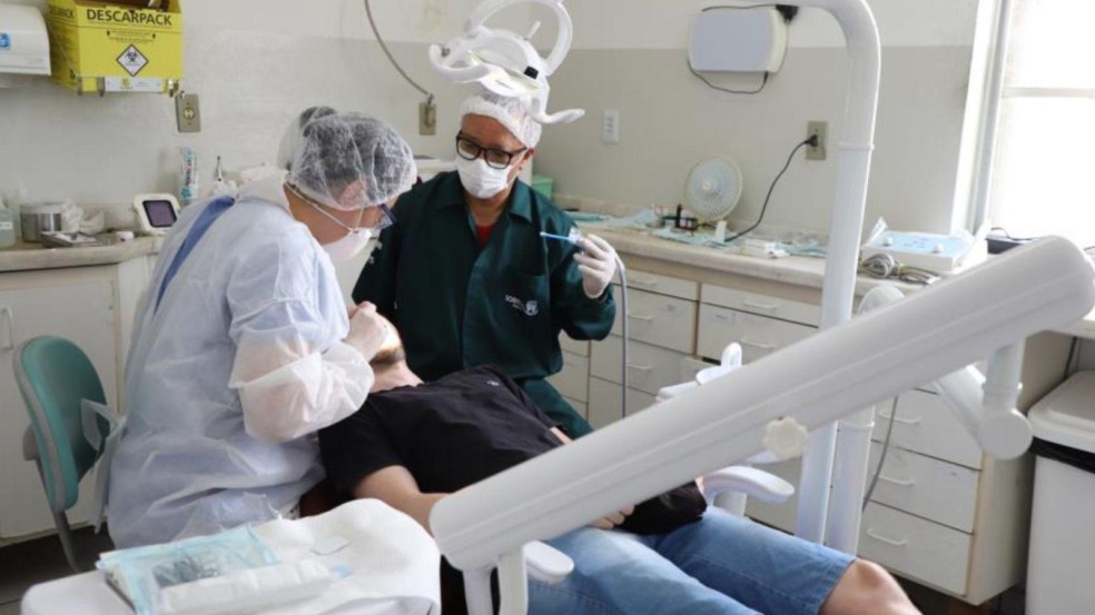 Atendimento de dentista