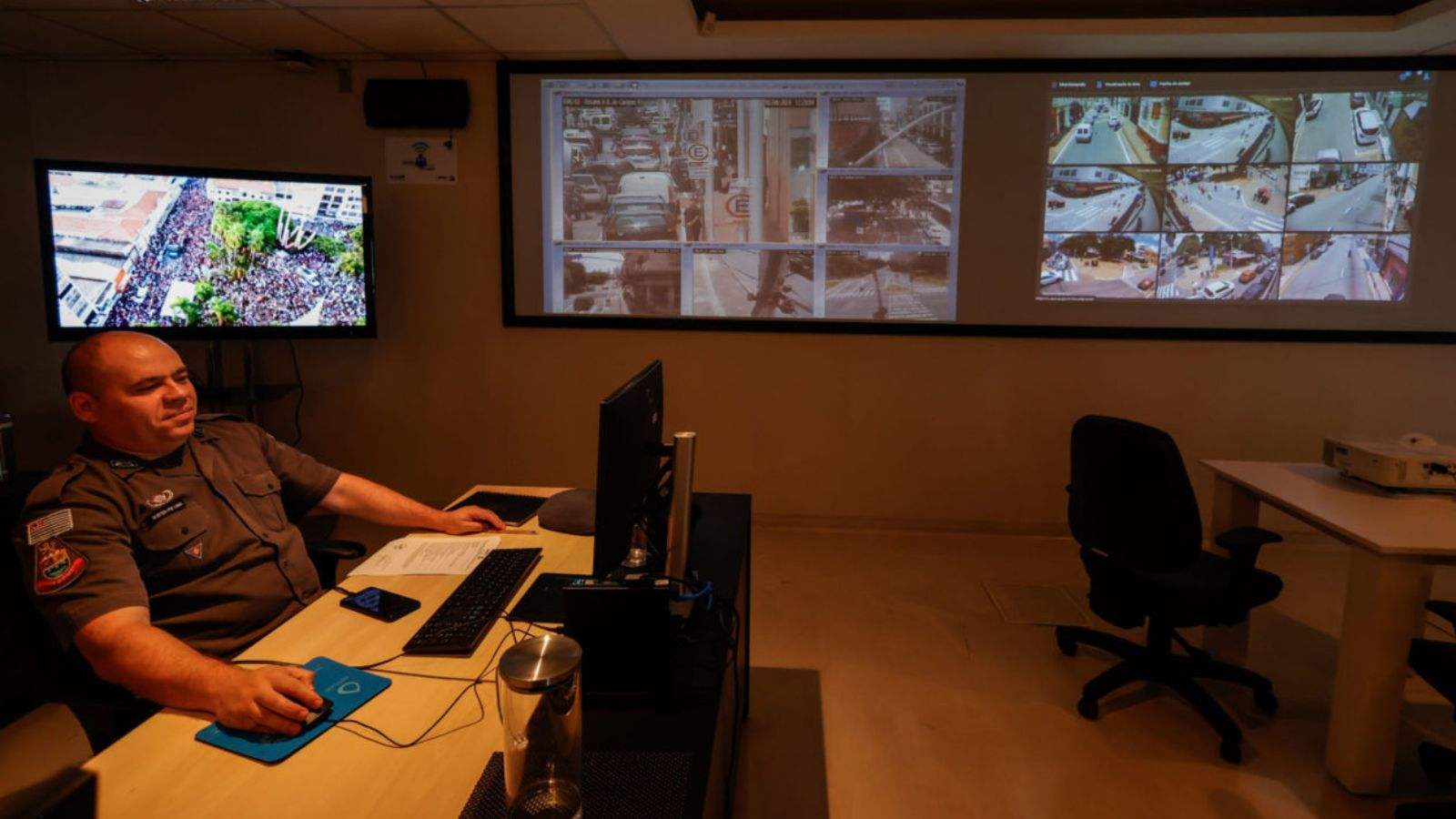 Central de monitoramento.