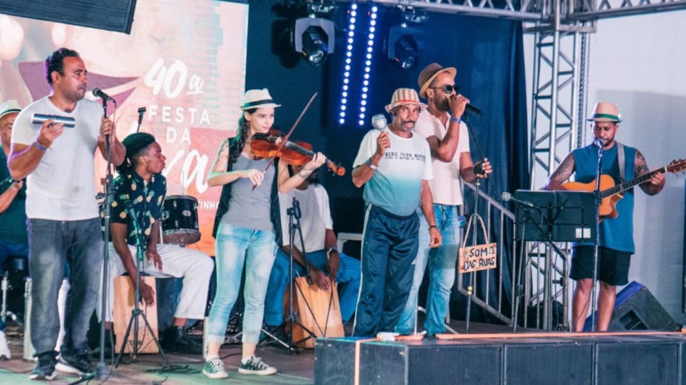 Apresentação do grupo Som das Ruas.