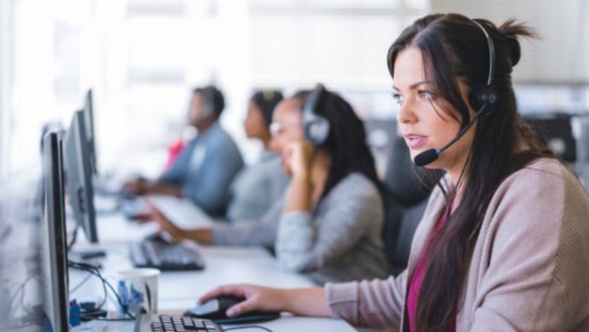 Operadora de telemarketing.