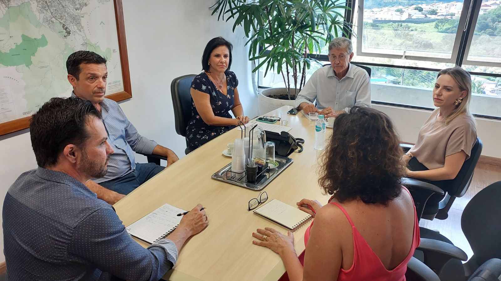 Reunião com autoridades de Jundiaí.