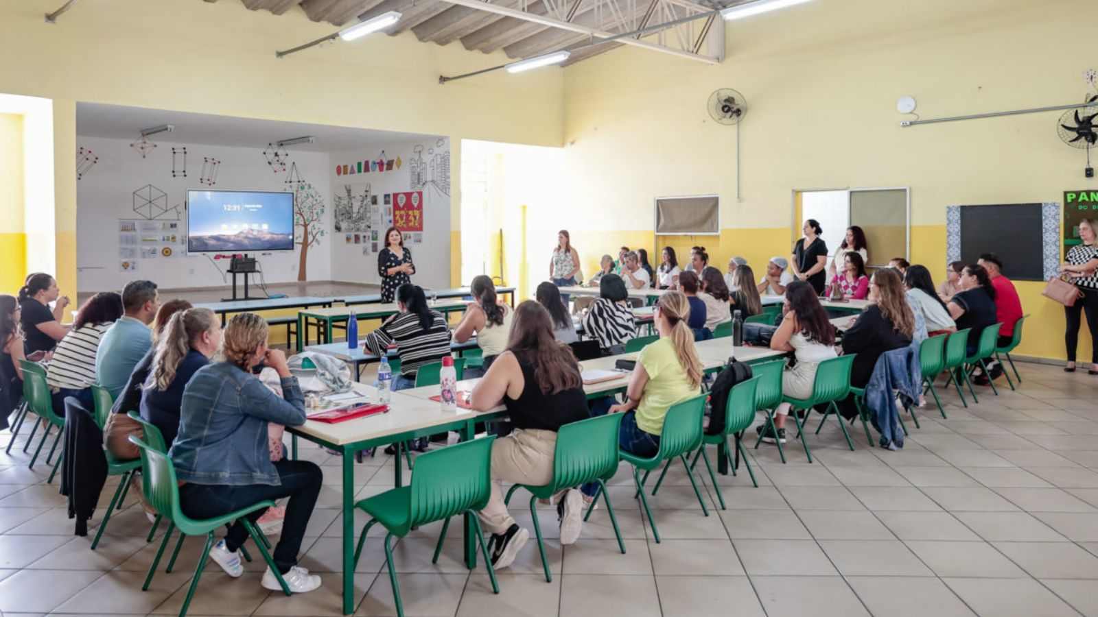 Reunião de professores.