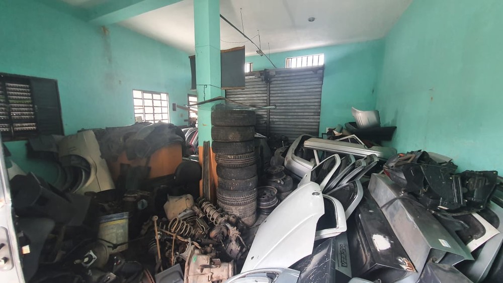 Desmanche de carros roubados em Campo Limpo Paulista