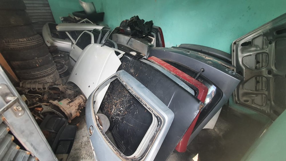 Desmanche de carros roubados em Campo Limpo Paulista