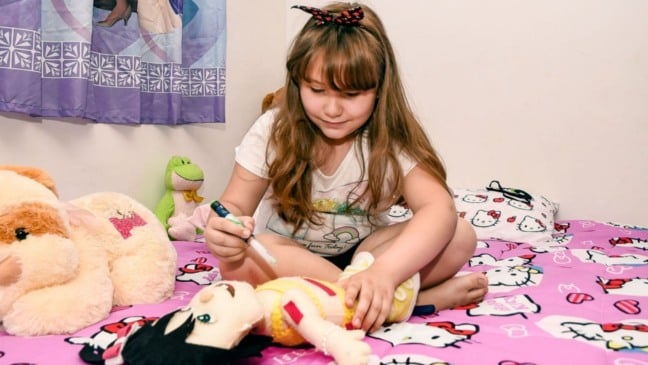 Brinquedos terapêuticos ajudam crianças com diabetes em Jundiaí