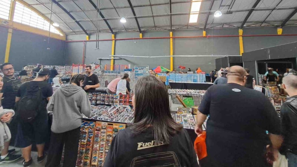 Encontro de miniaturas automotivas.