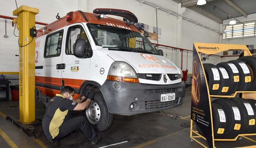 manutenção de ambulância
