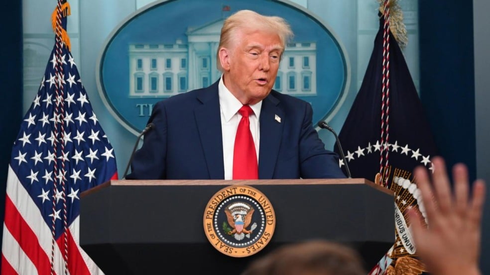 Donald Trump em coletiva de imprensa anuncia tarifas de 50% ao Brasil.