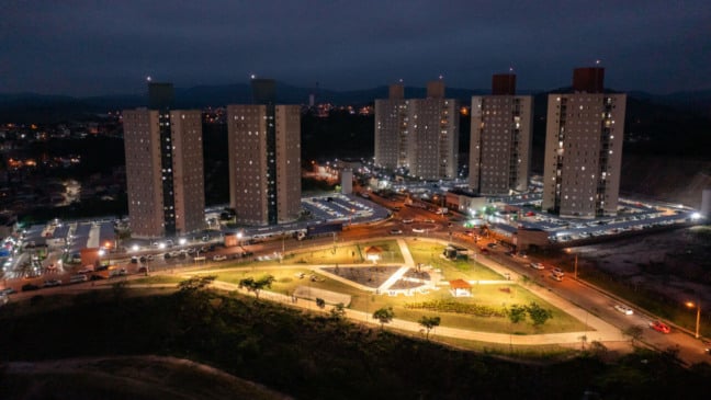 Jundiaí vista de cima durante a noite