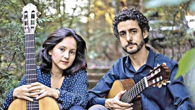 Após a apresentação musical, Cecília e Fernando conversam com a plateia sobre o tema “Música Brasileira Contemporânea”