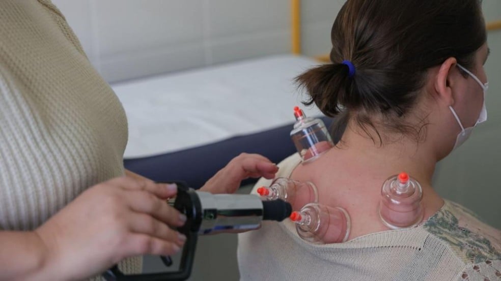 Artesanato e tratamentos são terapia para usuários da UBS Esplanada, em Jundiaí