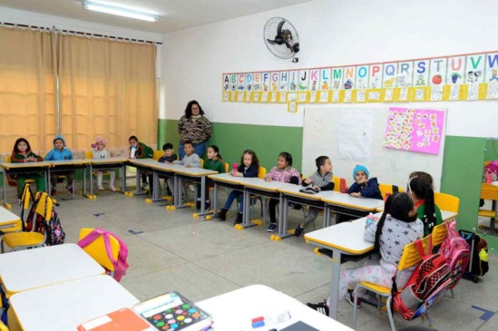 Várzea Paulista recebe prêmio do Fundeb por desempenho na Educação