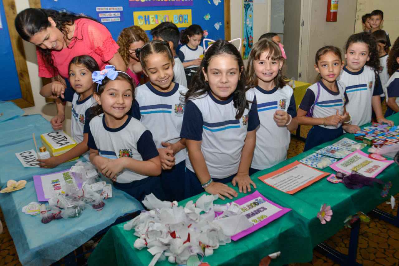 Alunos do 1ºano com sua lojinha aromática