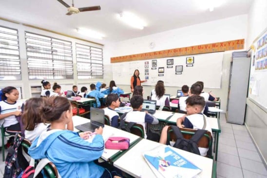 Turma participante da ação em uso dos Chromebooks na aula de Língua Inglesa