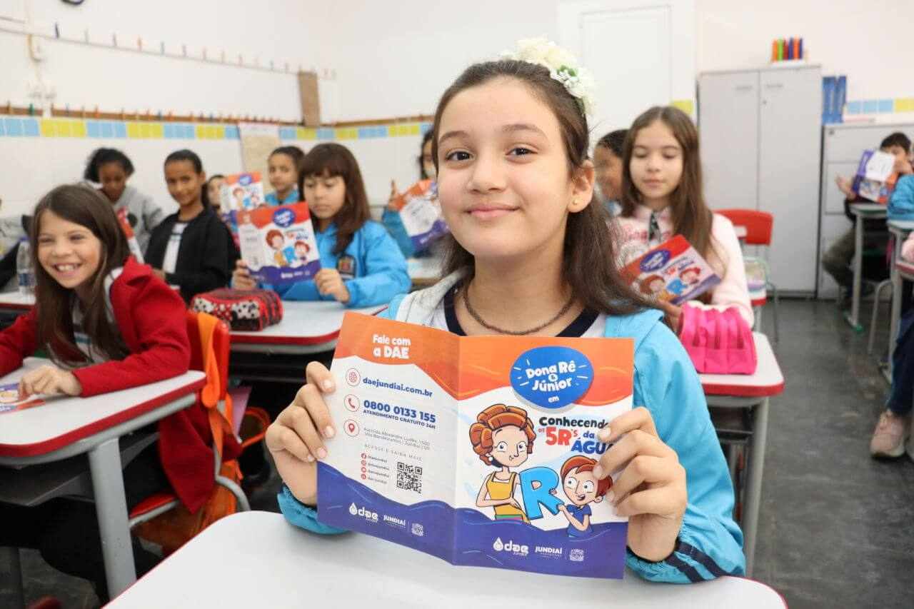 “Gosto muito de aprender sobre a água”, conta Larissa