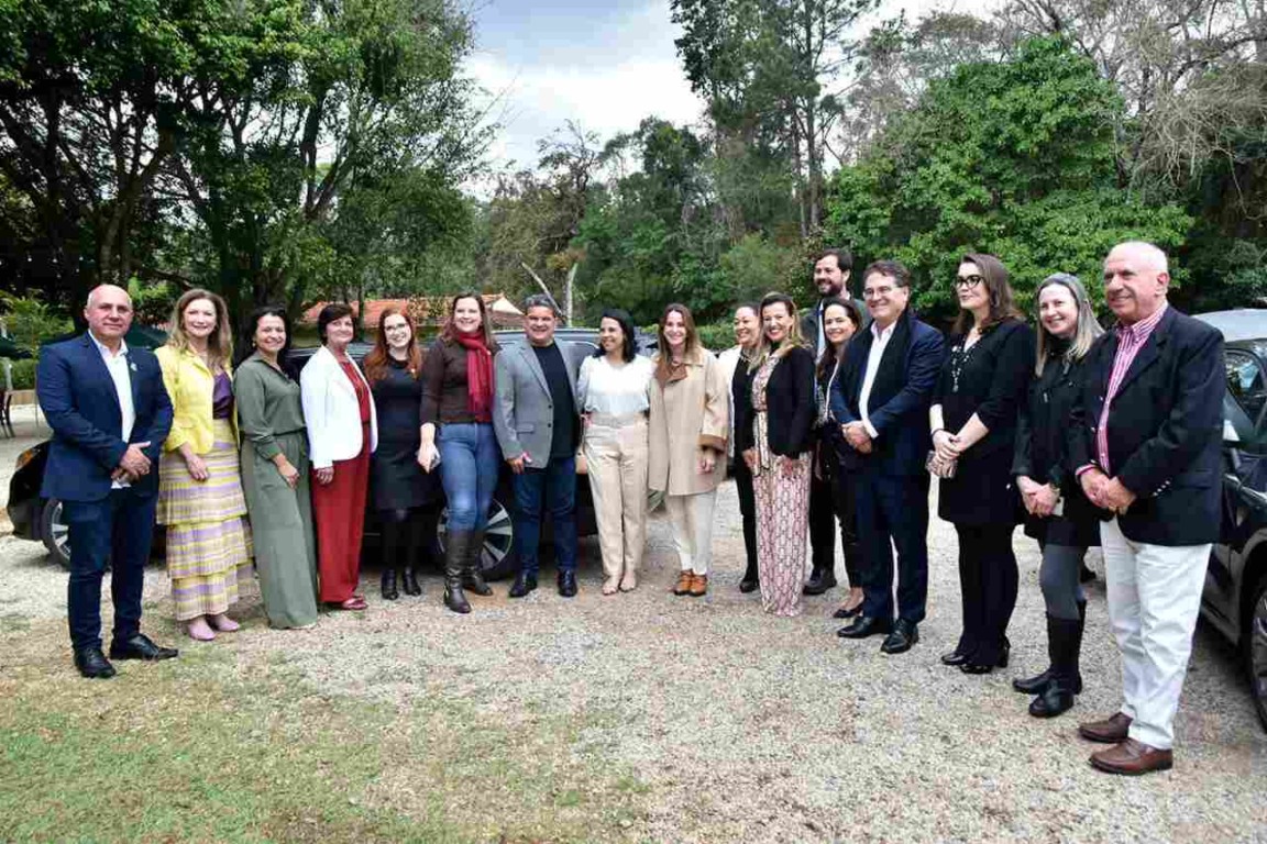 Encontro controu com a presença de gestoras de turismo, secretárias, diretoras, técnicas em turismo e turismólogas