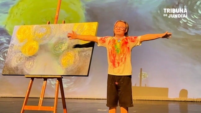 Alunos da APAE de Jundiaí se preparam para espetáculo de fim de ano