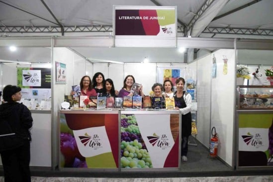 Repetindo o sucesso das últimas edições, estantes com artistas e escritores estarão de volta este ano na Festa. Foto: Prefeitura de Jundiaí