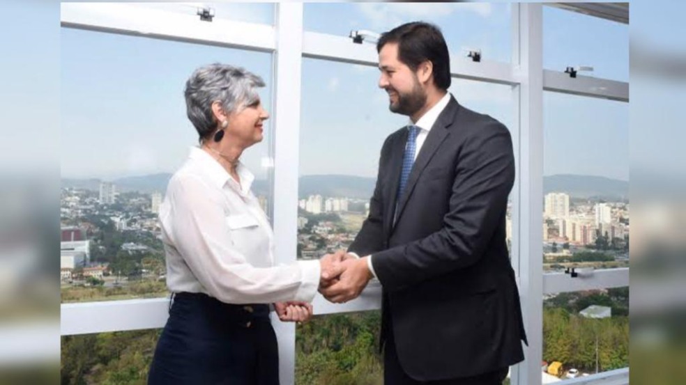 Jundiaí, do prefeito Luiz Fernando Machado (esq.) ficou à frente de muitas capitais brasileiras Jundiaí, do prefeito Luiz Fernando Machado (esq.) ficou à frente de muitas capitais brasileiras