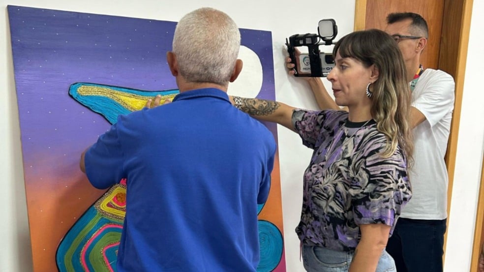 exposição leva arte tátil para pessoas com deficiência visual