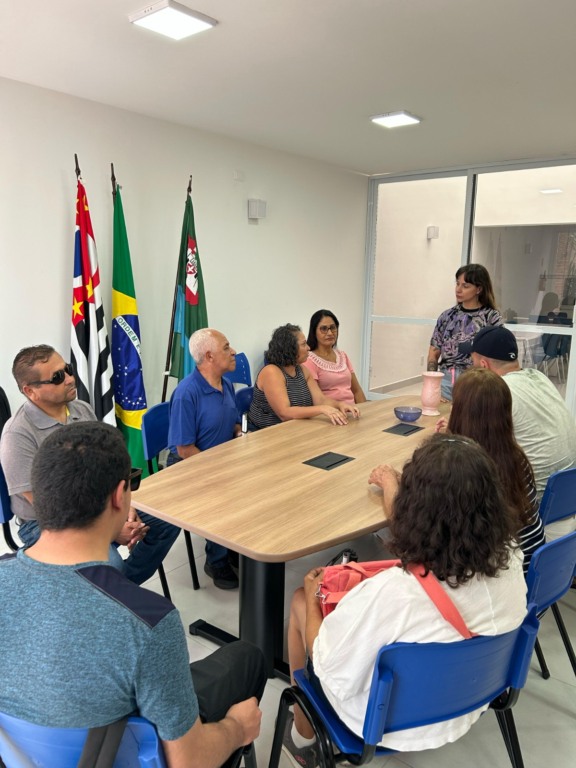 exposição leva arte tátil para pessoas com deficiência visual