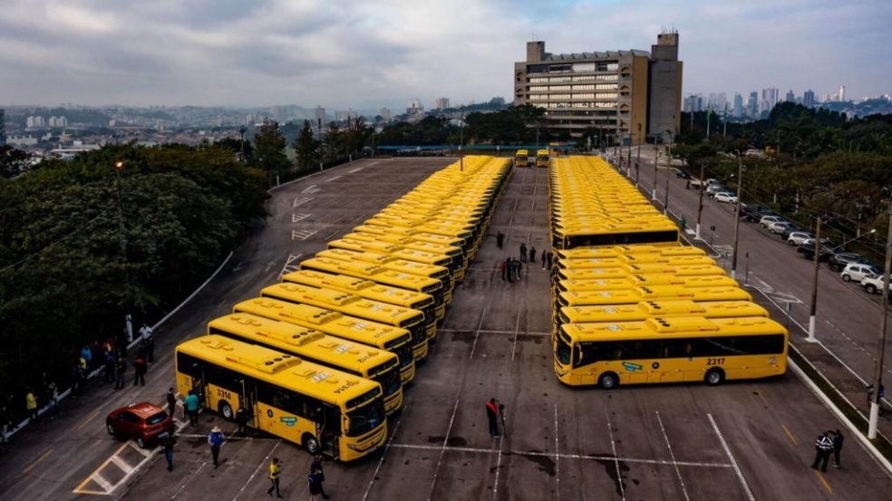 Jundiaí recebe maior entrega de ônibus em 20 anos Jundiaí recebe maior entrega de ônibus em 20 anos