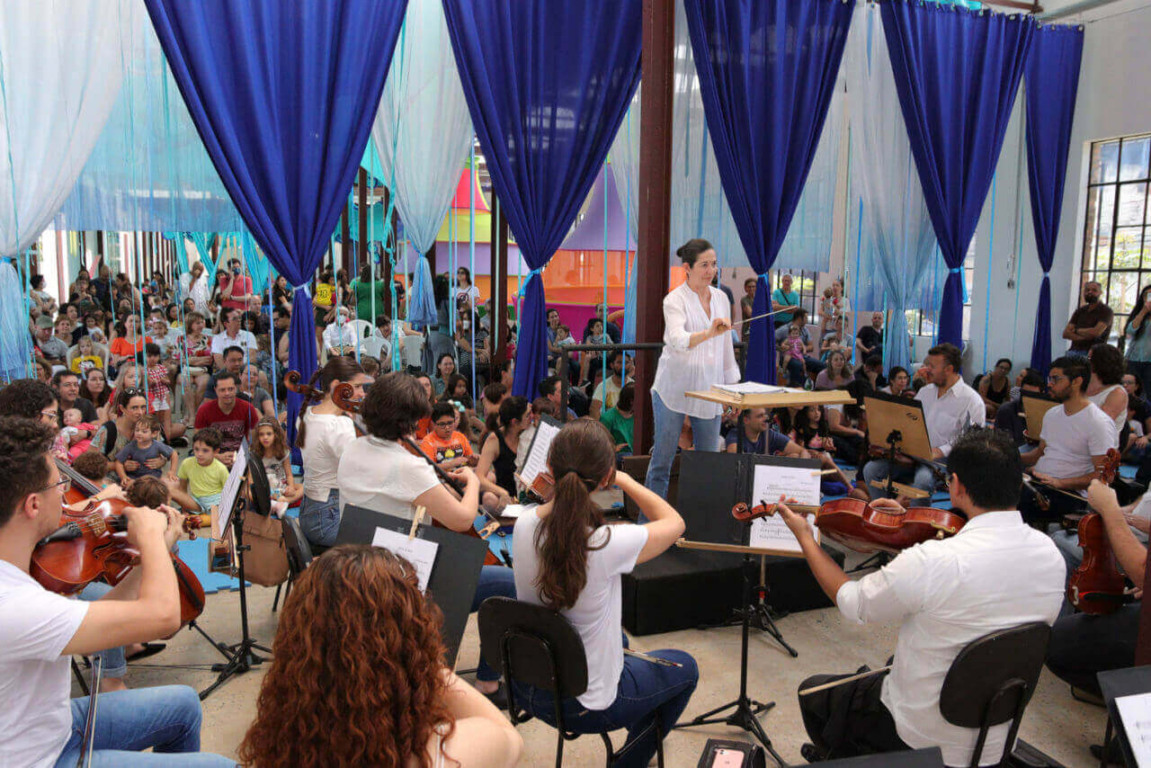 Apresentação na Fábrica das Infâncias