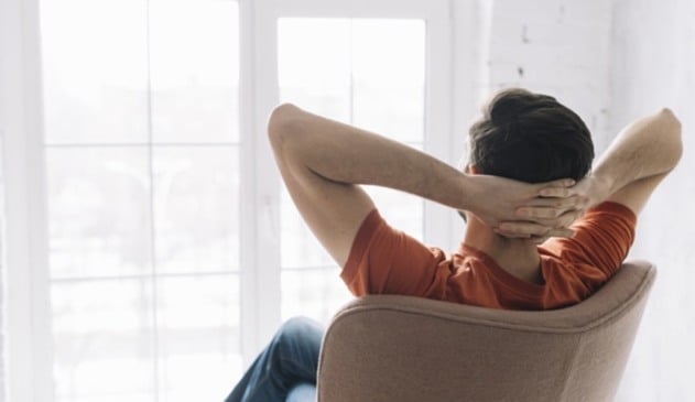 Foto de homem sem face