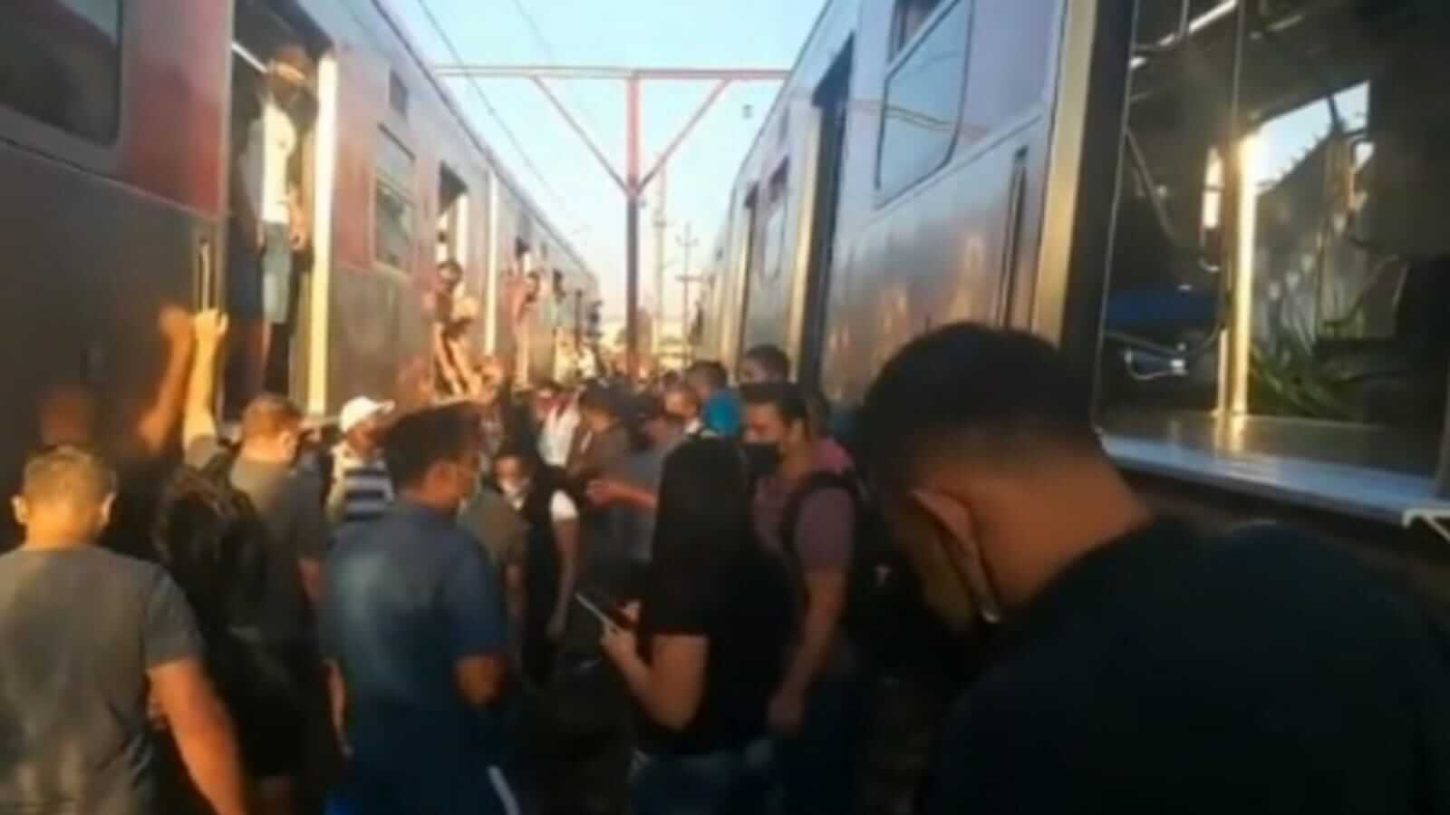 Falha de energia nos trens da linha 7-rubi da CPTM causa tumulto