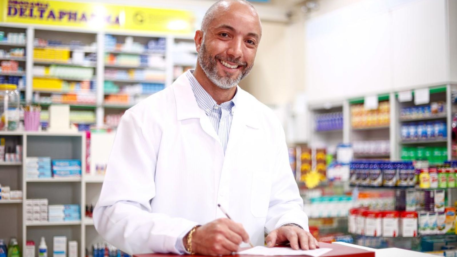 farmacêutico bioquímico Jorge Pinezi.