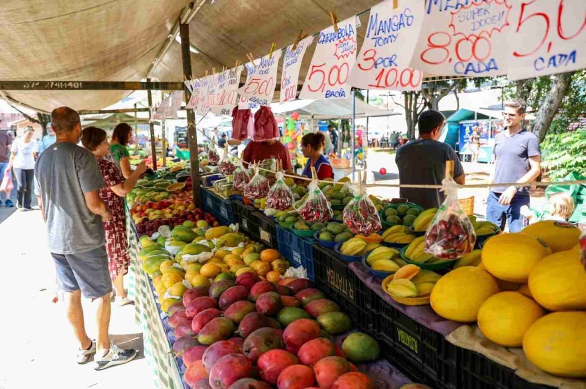 Gestão de Jundiaí reúne feirantes da cidade para discutir nova lei das feiras livres