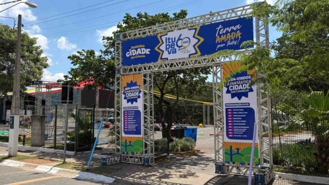 Portão de entrada da Festa das Crianças de Itupeva.