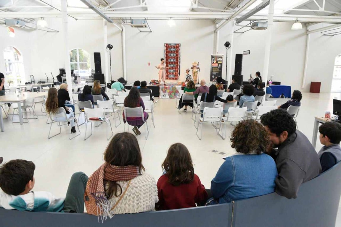 Abertura da 3ª FLIJ foi na Biblioteca Municipal, onde programação gratuita segue ao longo da semana