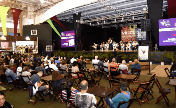 Festa da Uva com visitantes