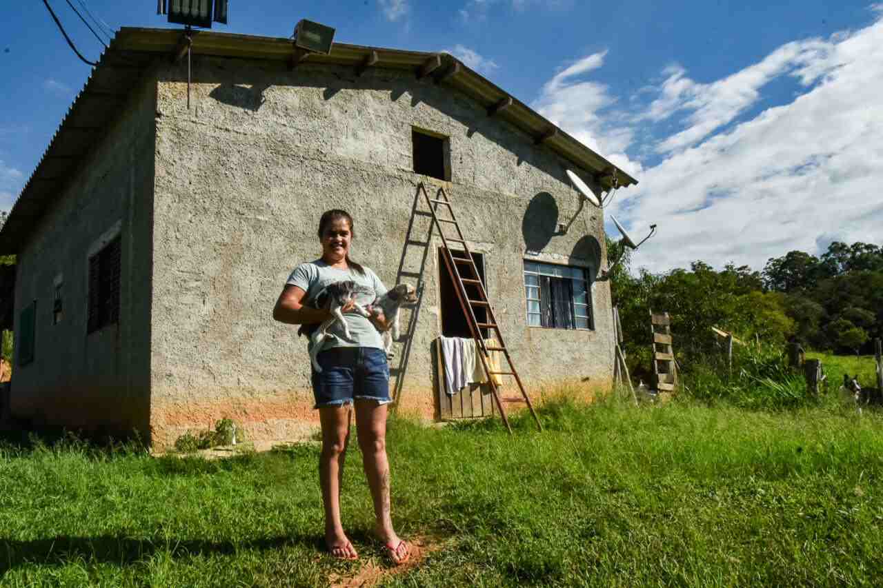 Carola recebe doação de ração desde o início da Campanha Focinho Solidário