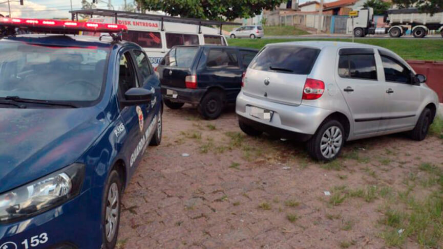 Veículo Fox roubado. (Foto: Divulgação)