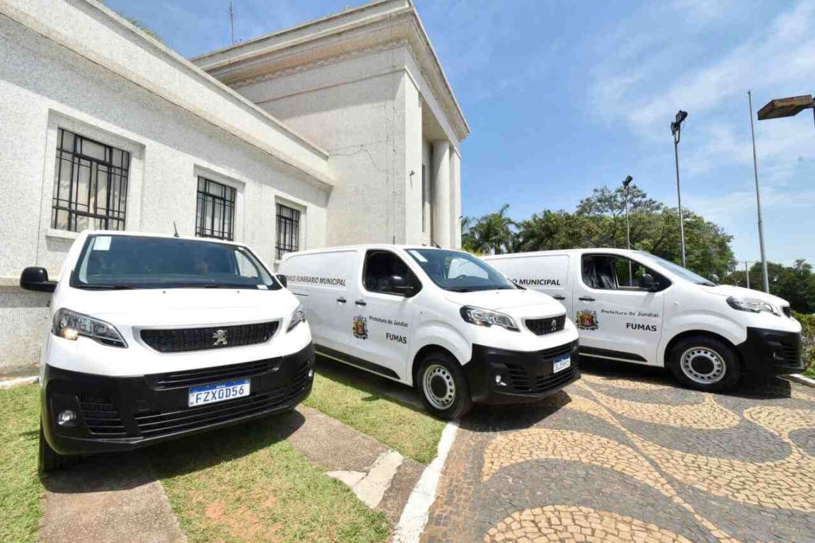 Utilitários renovam a frota do serviço funerário de Jundiaí