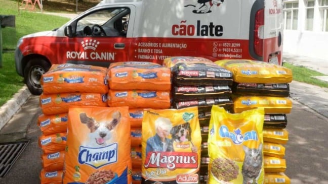 Doação de ração para o Fundo Social de Solidariedade de Jundiaí