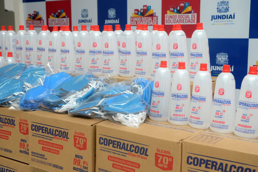 Doação de álcool e máscaras. (Foto: Divulgação) Doação de álcool e máscaras. (Foto: Divulgação)
